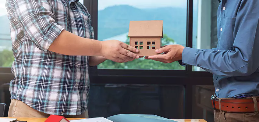 How We Determine Your Sell House with Reverse Mortgage Offer in Plainview, NY?